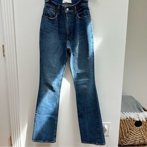 Abercrombie & Fitch ‘90s Straight Ultra High-Rise Jean